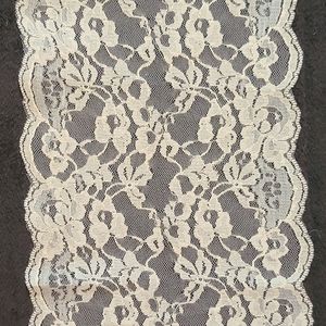 Lace table runner